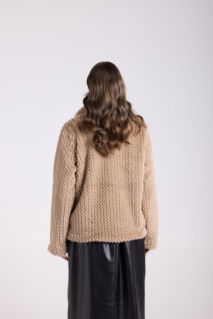 TWO T'S SHORT TEDDY COAT COSY