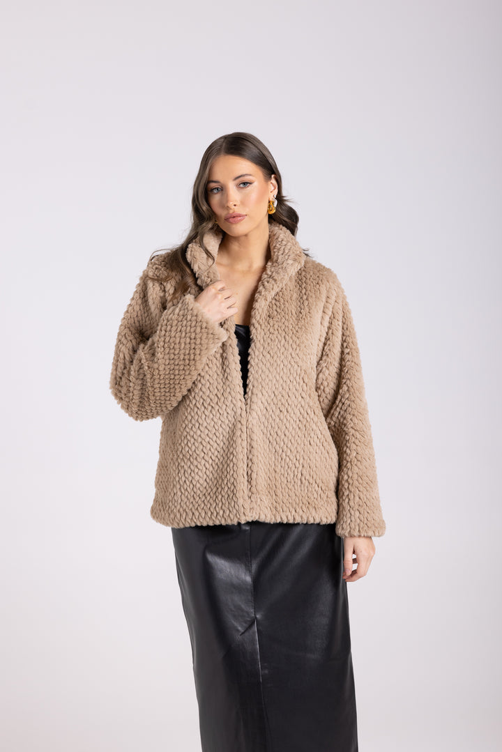 TWO T'S SHORT TEDDY COAT COSY
