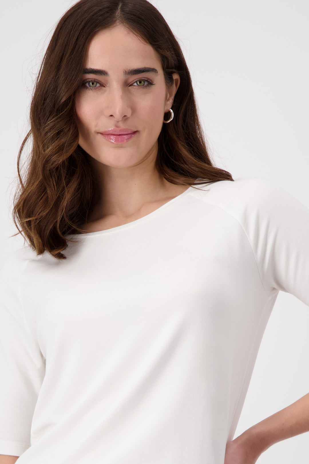 MONARI ROUND NECK TSHIRT