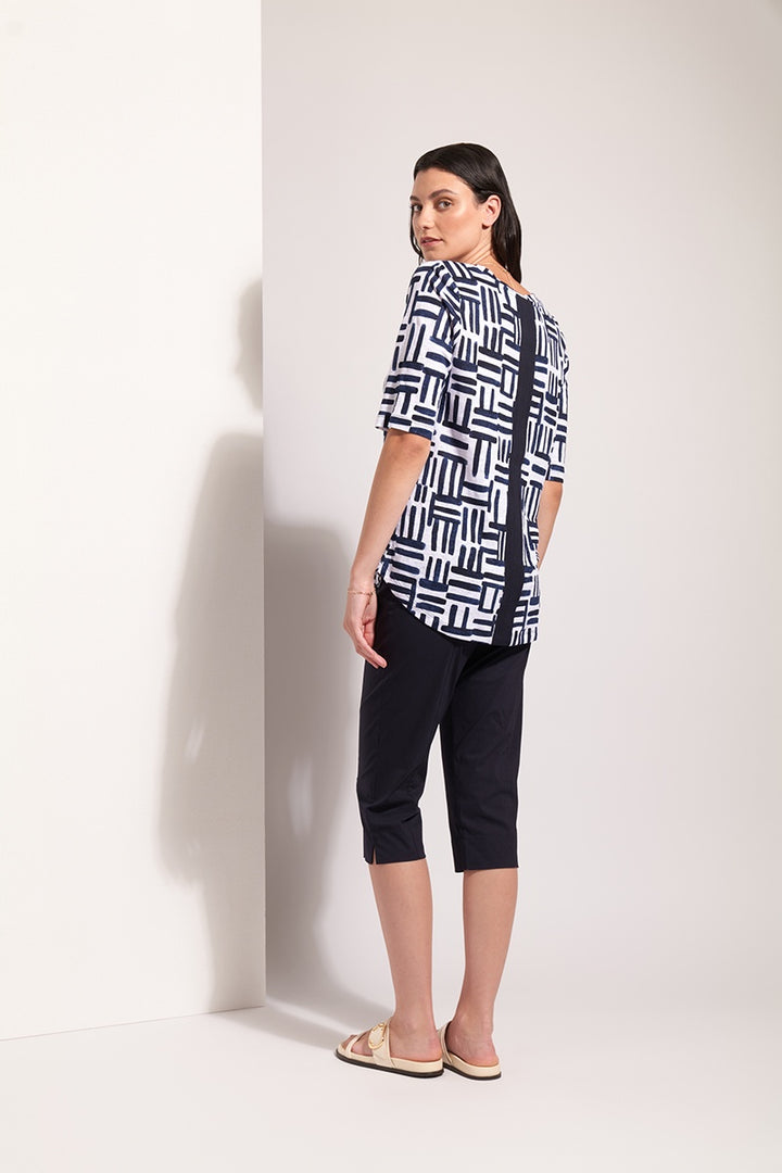 FOIL LEADING LADY TOP