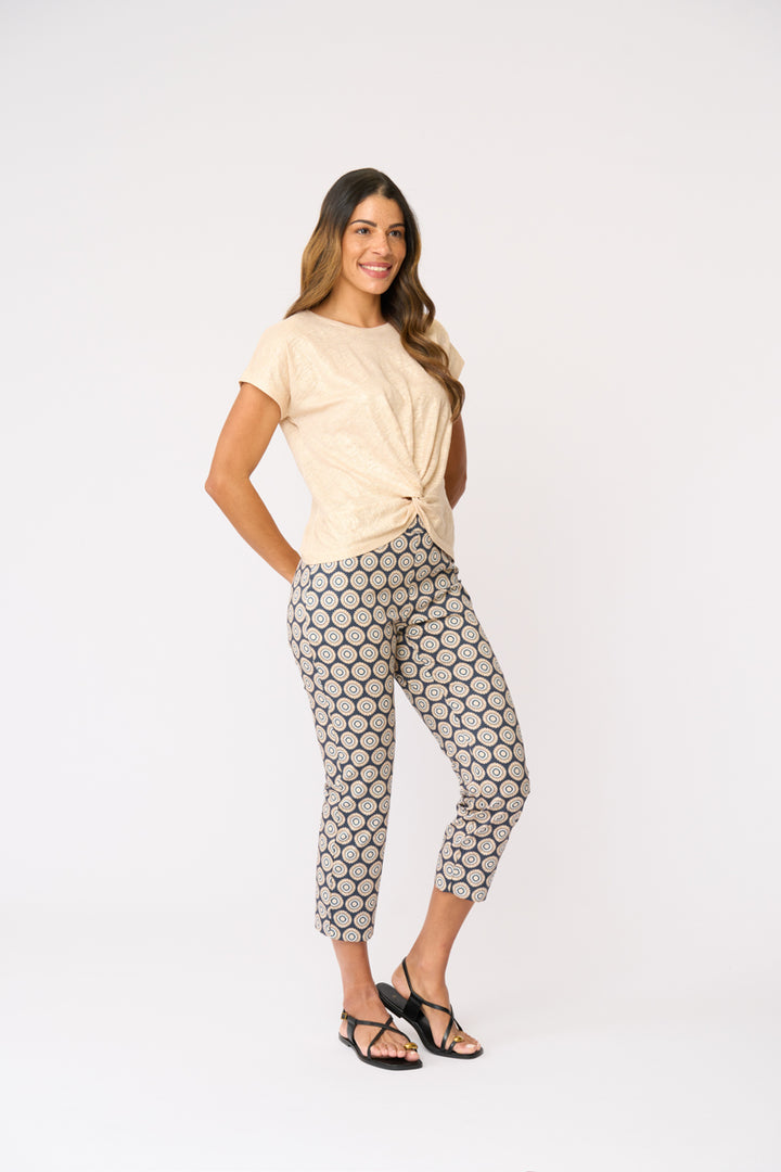 FOIL FUSS FREE CAPRI PRINTED PANT