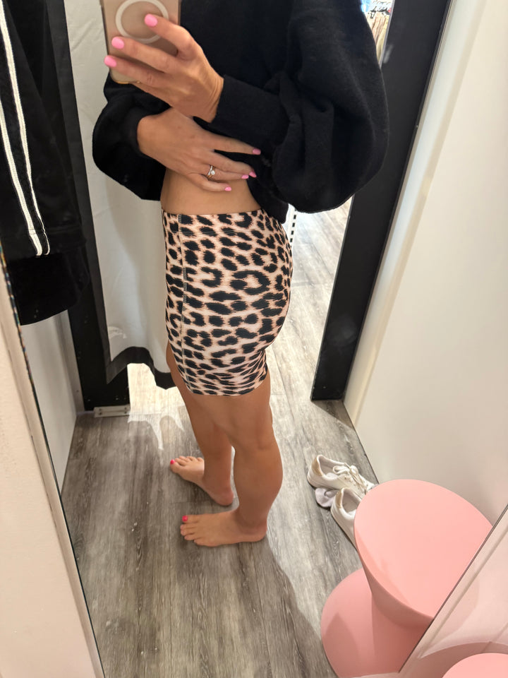 OLLY PRINTED SHORT SKINS - LADIES