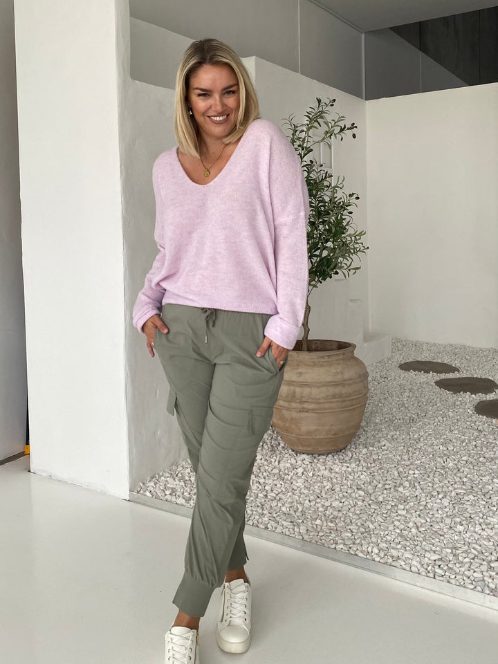THE COSY V NECK JUMPER