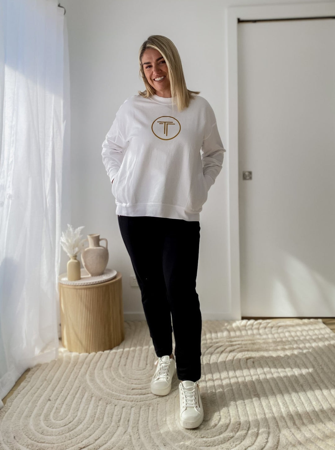 TWO T'S LOGO SWEATER TRADITIONAL