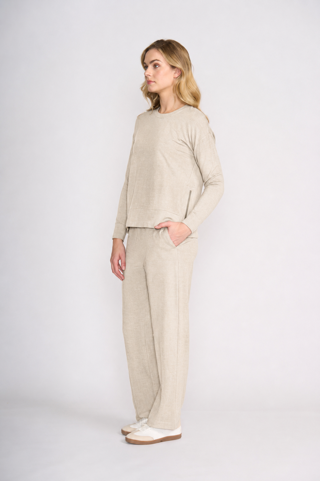 FOIL SMOOTH TALKER SWEATER