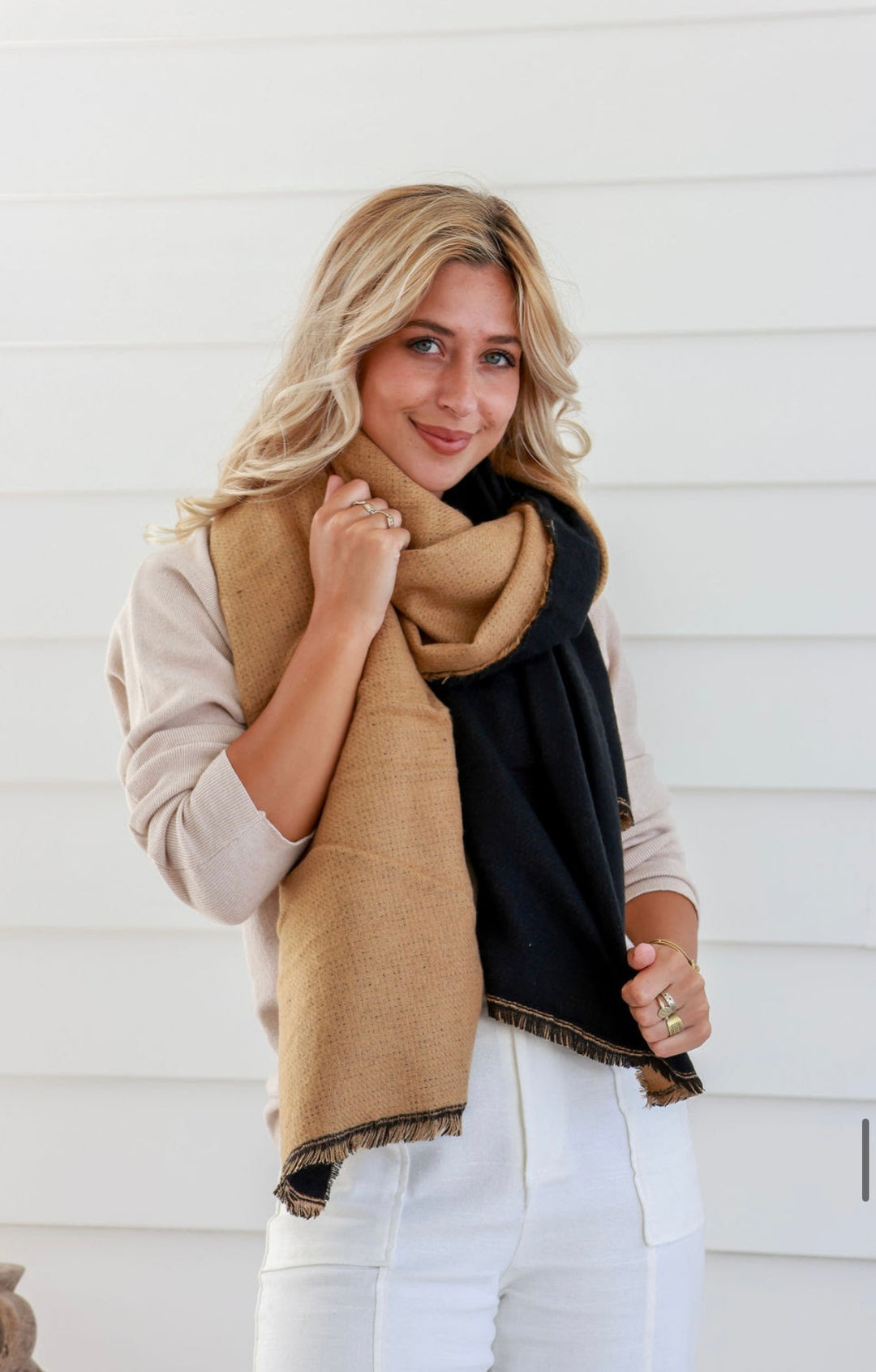 THE REVERSIBLE SCARF WRAP